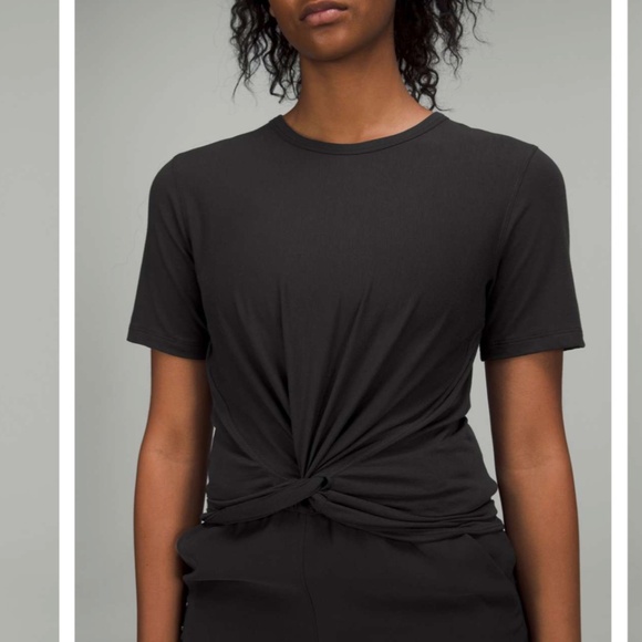 lululemon athletica Tops - Lululemon Crescent T-Shirt Black Size 8